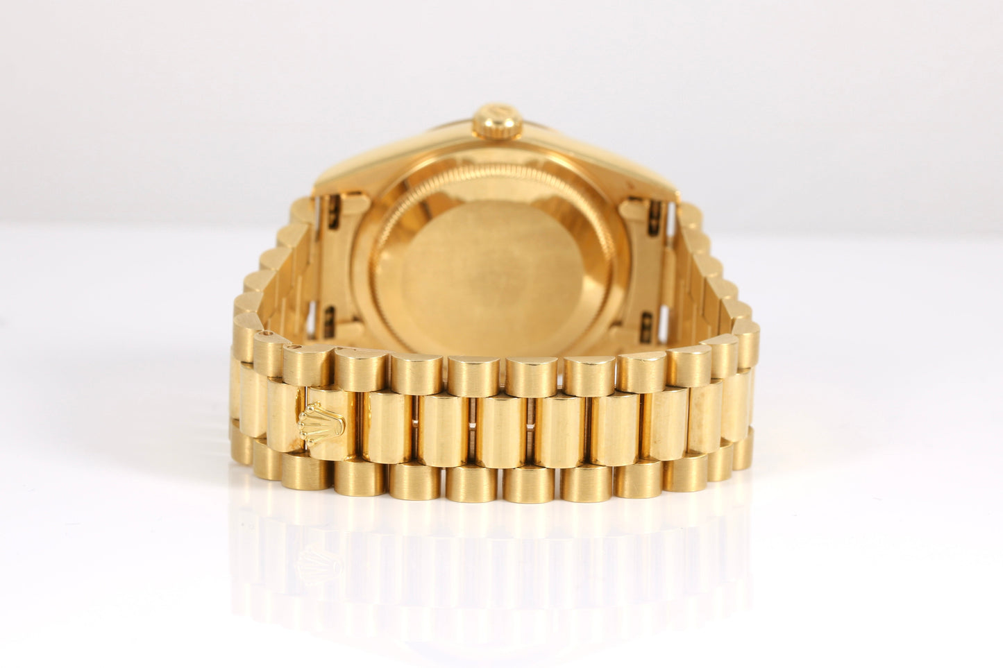 1990 Rolex Day-Date 36mm - 18238 (Factory Diamond Dial)