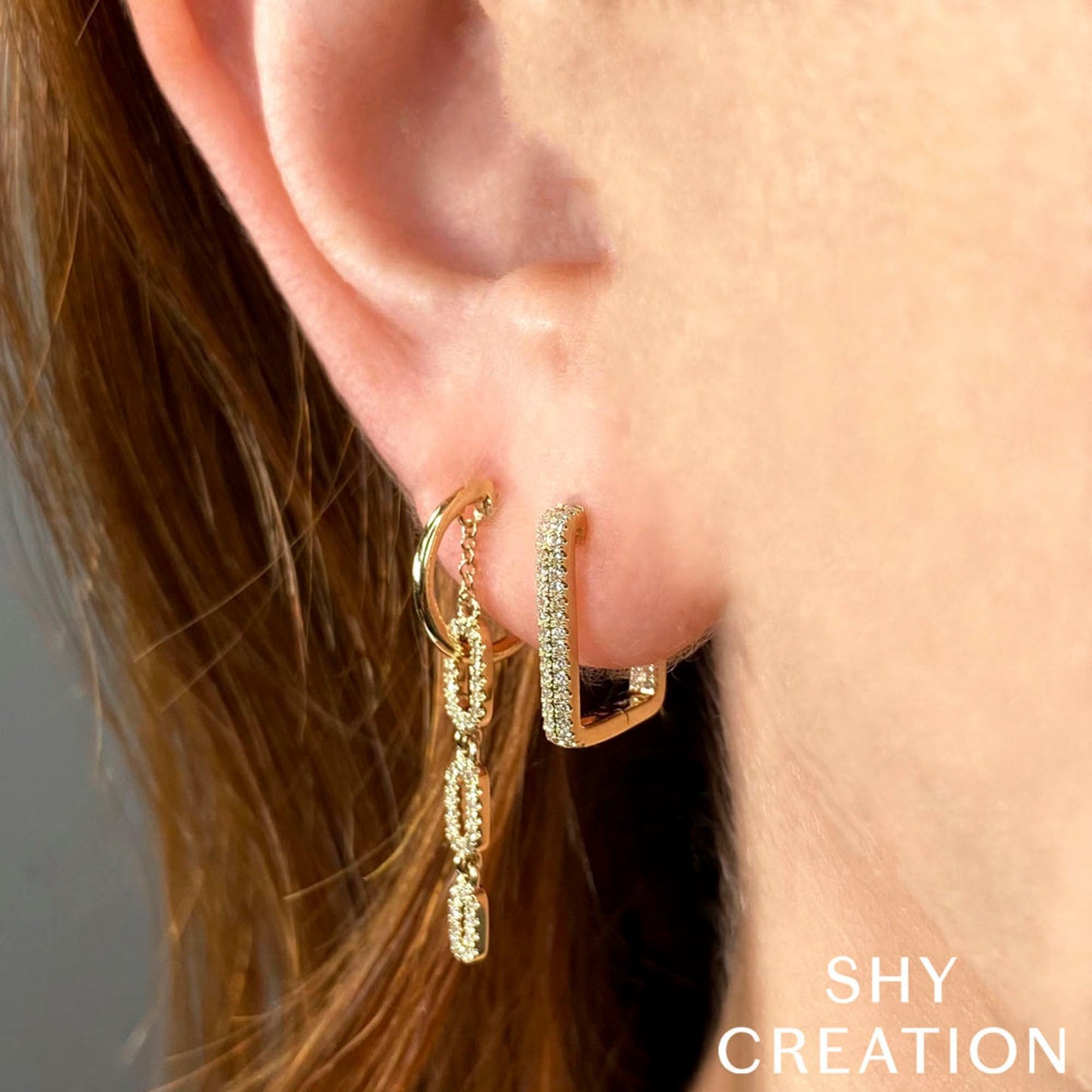 0.27CT DIAMOND RECTANGLE HOOP EARRING