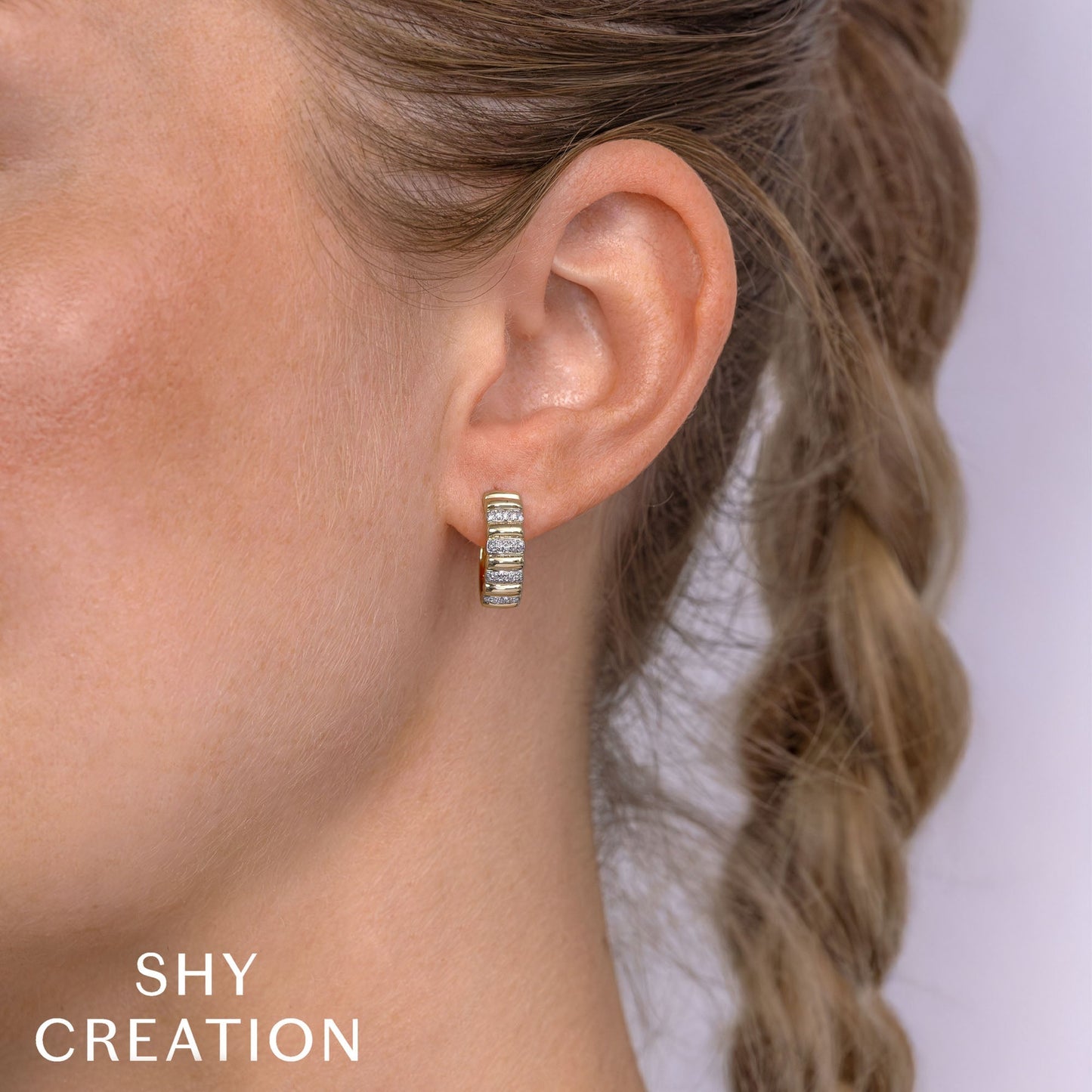 0.17CT 14K Y/G DIAMOND RIBBED HOOP EARRING