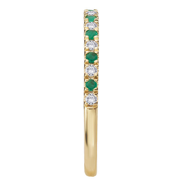 Diamond and Emerald Fashion Ring