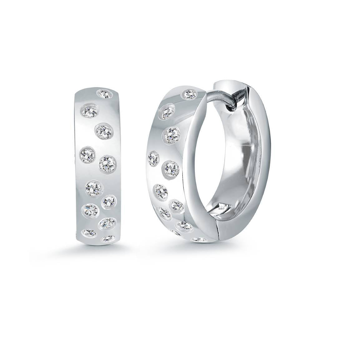 15MM ASSYMETRICAL WHITE-CZ HUGGIES