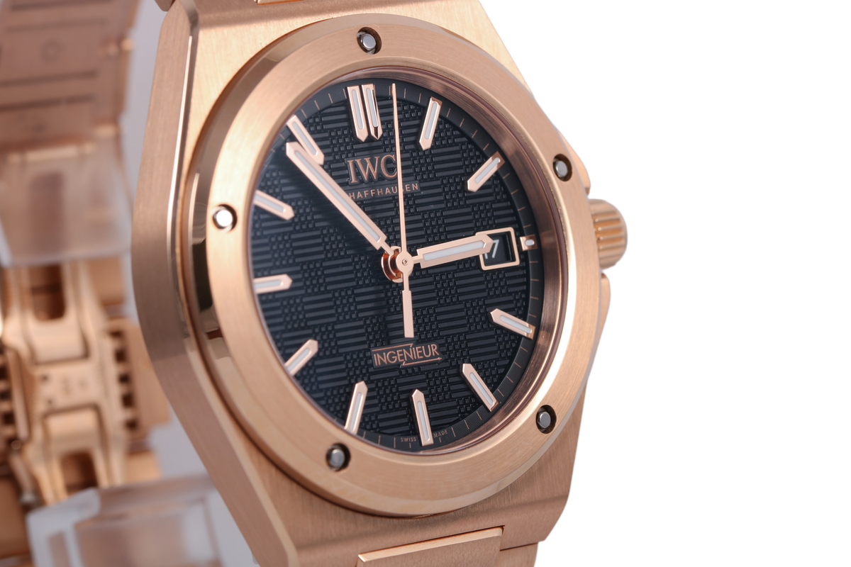 2025 IWC Ingenieur 40mm - IW328702 (Black)