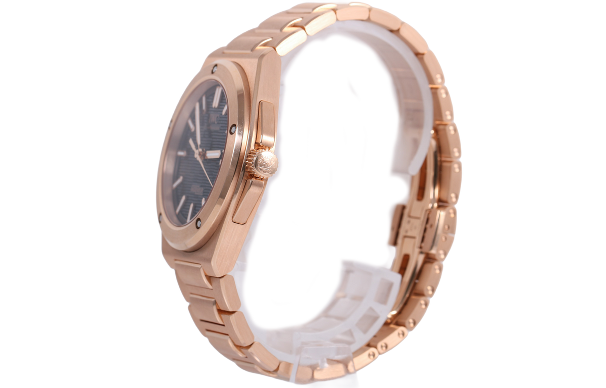 2025 IWC Ingenieur 40mm - IW328702 (Black)