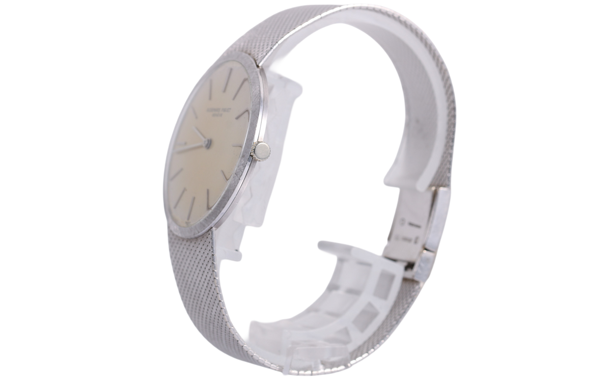 1950s Audemars Piguet Vintage Classic Ultra-Thin Dress Watch 34mm - 5266 (Silver)