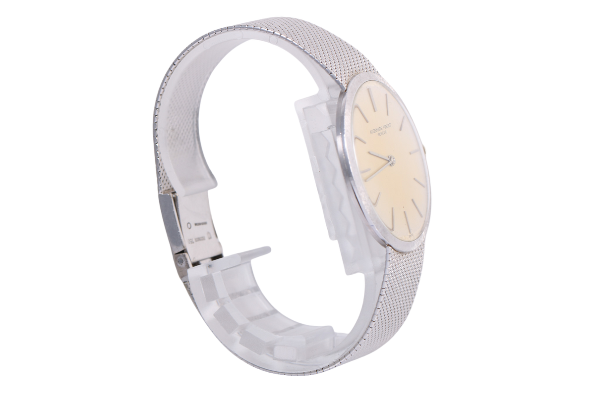 1950s Audemars Piguet Vintage Classic Ultra-Thin Dress Watch 34mm - 5266 (Silver)