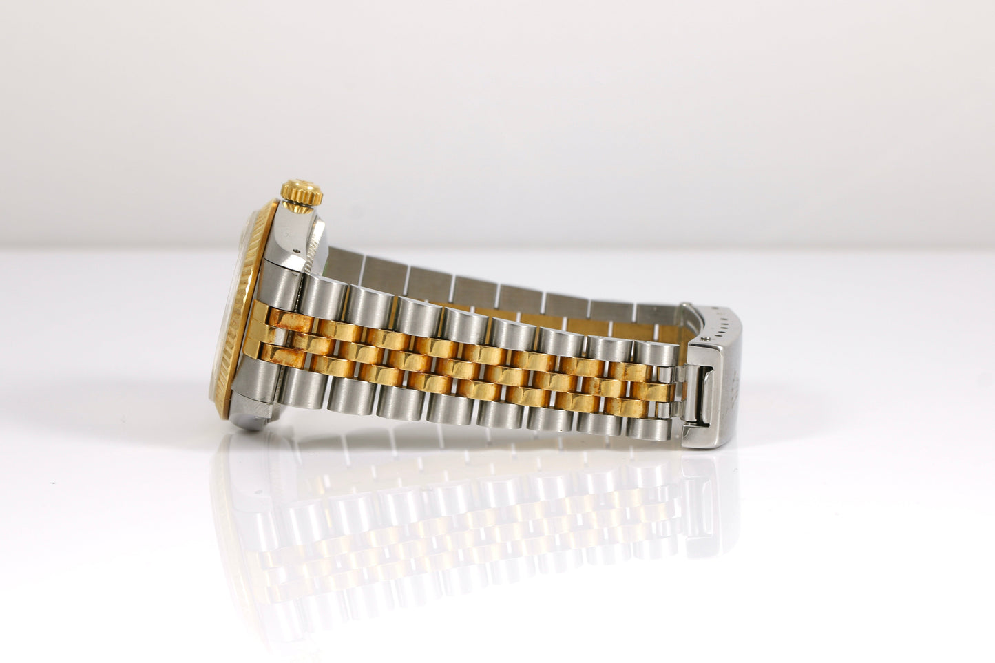 1987 Rolex Datejust 31mm - 68273 (Champagne)