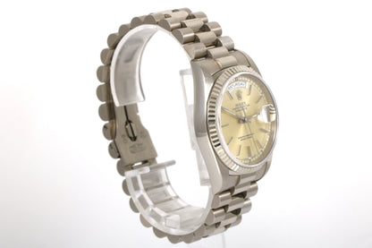 UNPOLISHED 1995 Rolex Day-Date 36mm - 18239 (Silver)