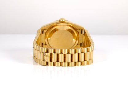 1990 Rolex Day-Date 36mm - 18238 (Champagne)