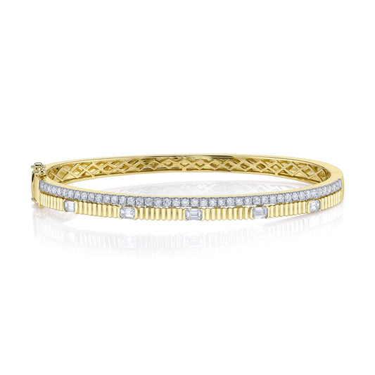 1.13CT 14K Y/G DIAMOND EMERALD RIBBED BANGLE