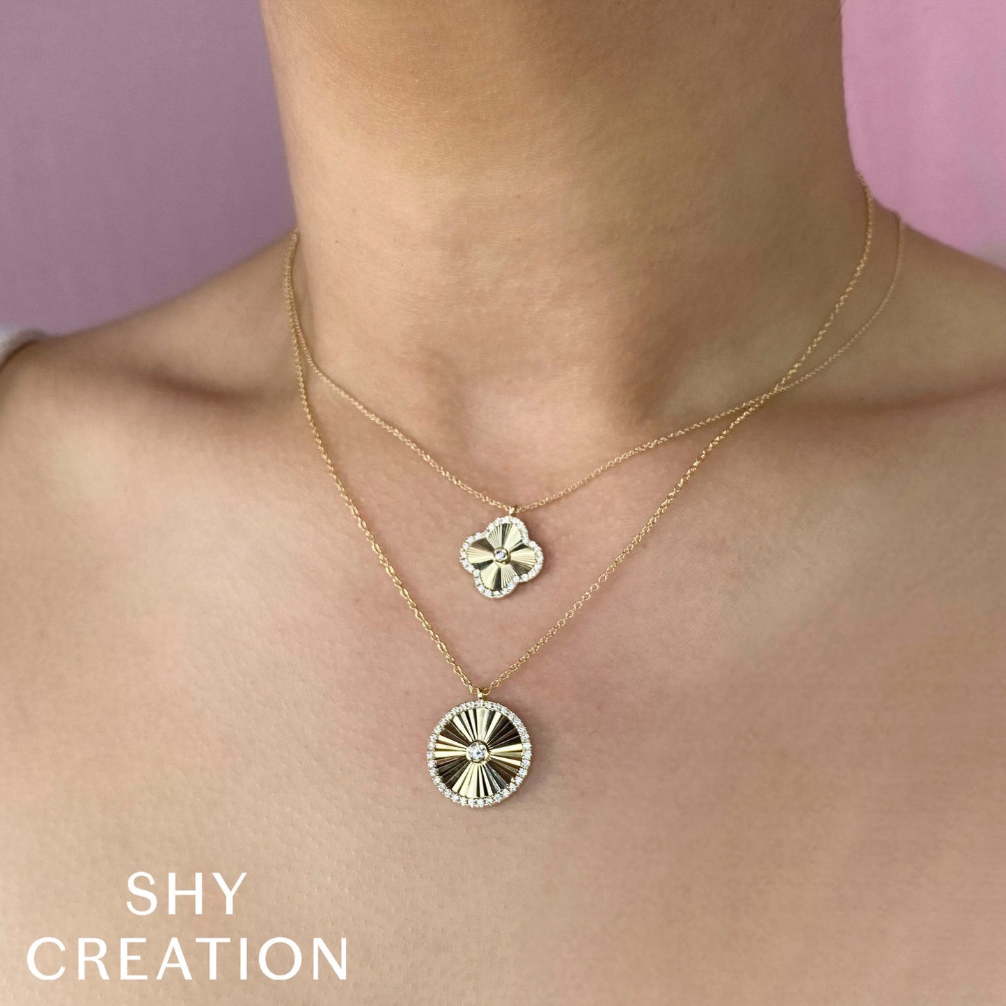 0.22CT DIAMOND CLOVER NECKLACE