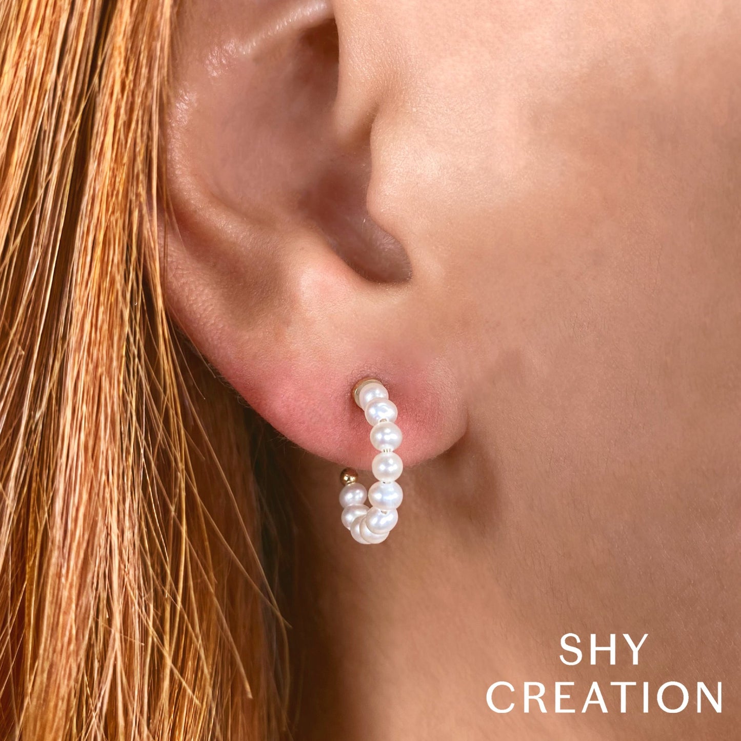 CULTURED PEARL HOOP EARRING