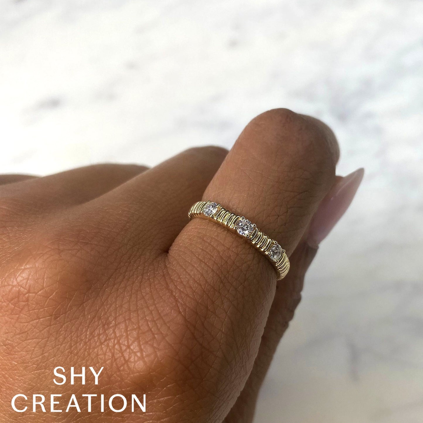 0.24CT DIAMOND BAND