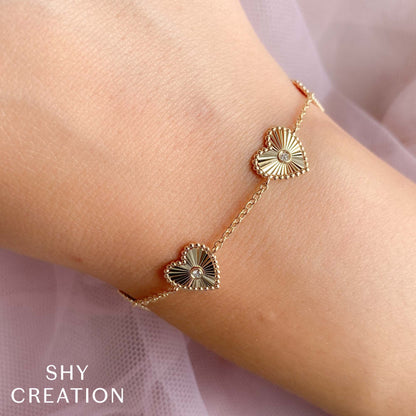 0.10CT DIAMOND BEZEL HEART BRACELET
